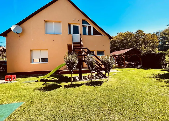 Emilia Balatonföldvár